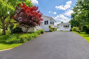 3 Empire Blvd, Hollis, NH 03049 - Photo 1
