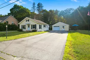 31 Hillside Ave, Derry, NH 03038 - Photo 1