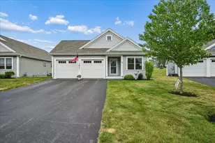 28 Pasture Ln, Nashua, NH 03062 - Photo 1