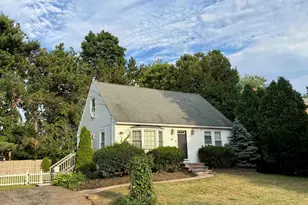 10 Ruth Ln, Hampton, NH 03842 - Photo 1