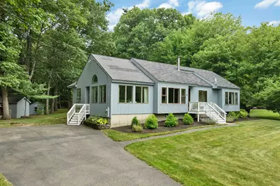 43 Redfield Circle, Derry, NH 03038 - Photo 1