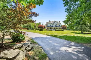 7 King James Dr, Londonderry, NH 03053 - Photo 1