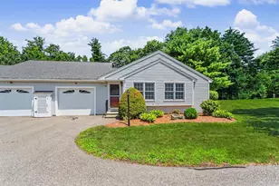 30 Rainbow Dr, Londonderry, NH 03053 - Photo 1