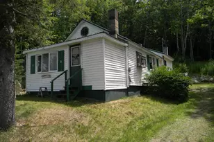 14 Winter St, Northumberland, NH 03582 - Photo 1