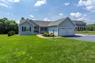 9 Rae Brook Rd, Hooksett, NH 03106 - Photo 1