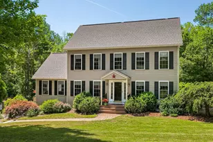 13 Robinson St, Brentwood, NH 03833 - Photo 1