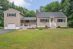 31 Leonard Dr, Pelham, NH 03076 - Photo 1