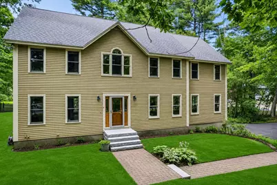 4 Berge Lane, Derry, NH 03038 - Photo 1