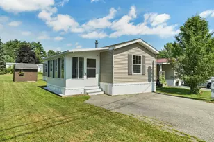7 1st St, Exeter, NH 03833 - Photo 1