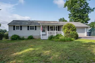 39 Norwich Rd, Nashua, NH 03062 - Photo 1