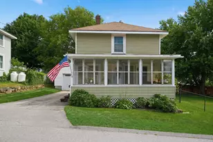 20 Webster St, Allenstown, NH 03275 - Photo 1