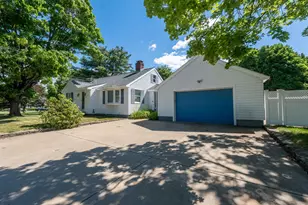 54 Washington St, Seabrook, NH 03874 - Photo 1