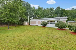 49 Ridgefield Dr, Nashua, NH 03062 - Photo 1