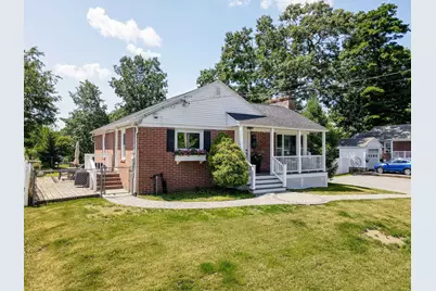 15 Irving Street, Salem, NH 03079 - Photo 1