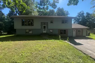 8 Lamson Dr, Merrimack, NH 03054 - Photo 1