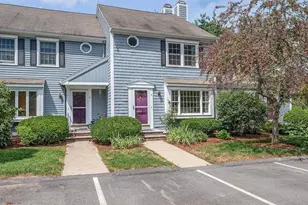 5 Meadowview Cir, Nashua, NH 03062 - Photo 1
