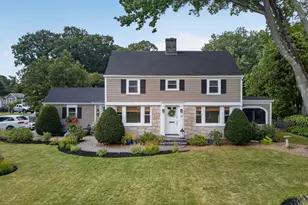 21 Ashland St, Nashua, NH 03064 - Photo 1