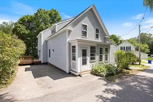 10 Cottage St, Exeter, NH 03833 - Photo 1