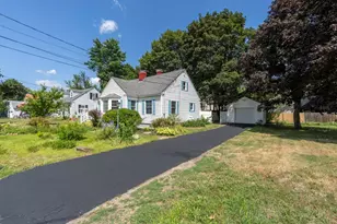 20 Crescent St, Laconia, NH 03246 - Photo 1