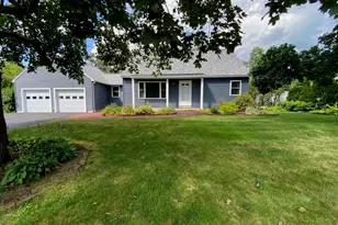 34 Bert St, Hooksett, NH 03106 - Photo 1
