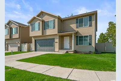 4595 N Buckboard St Eagle Mountain Ut 84005 Mls 1705673 Coldwell Banker