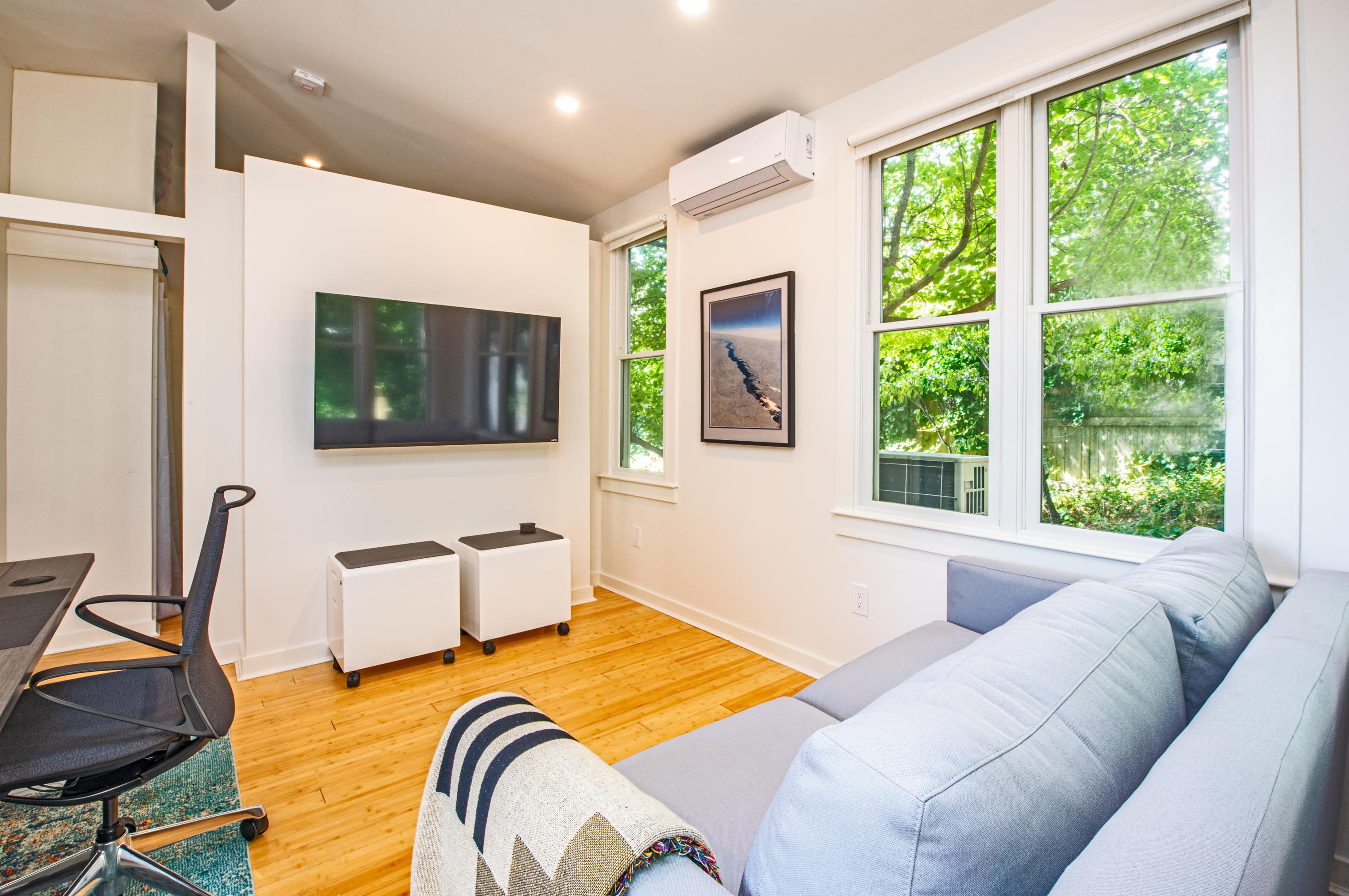 3 Carver St, Provincetown MA 02657-2112 exterior