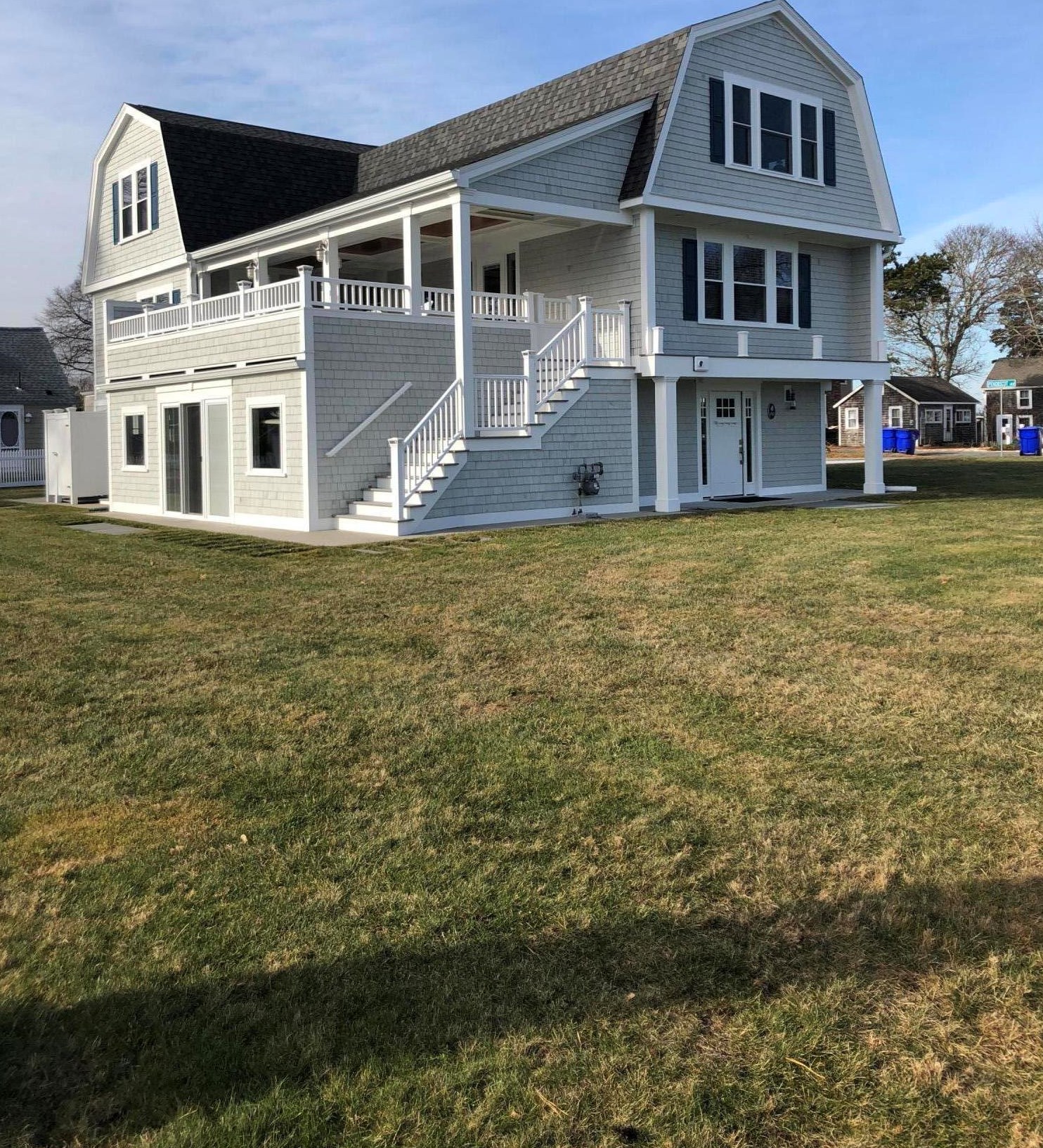 597 Circuit Ave, Bourne MA 02559-2031 exterior