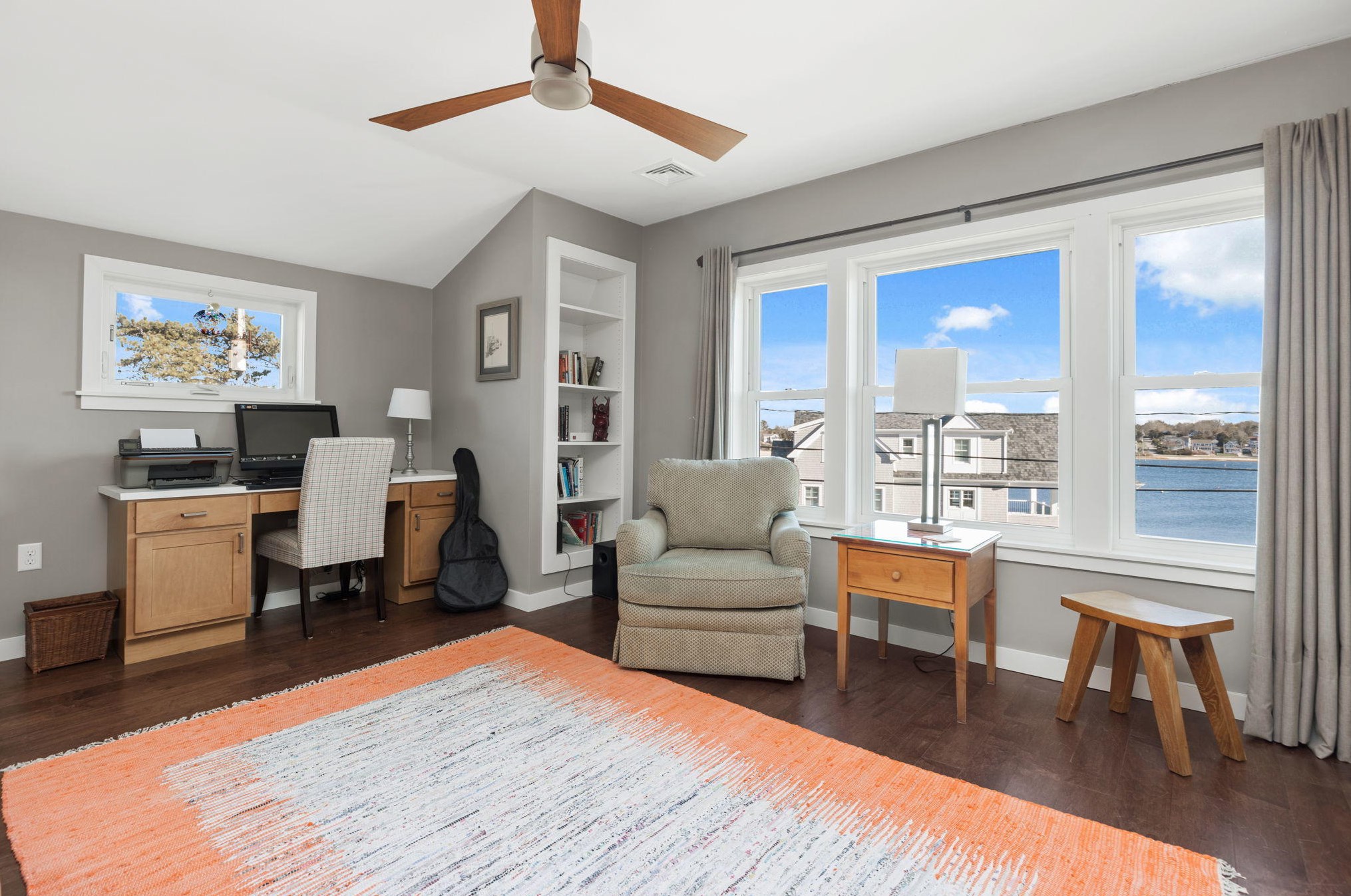 597 Circuit Ave, Bourne MA 02559-2031 exterior