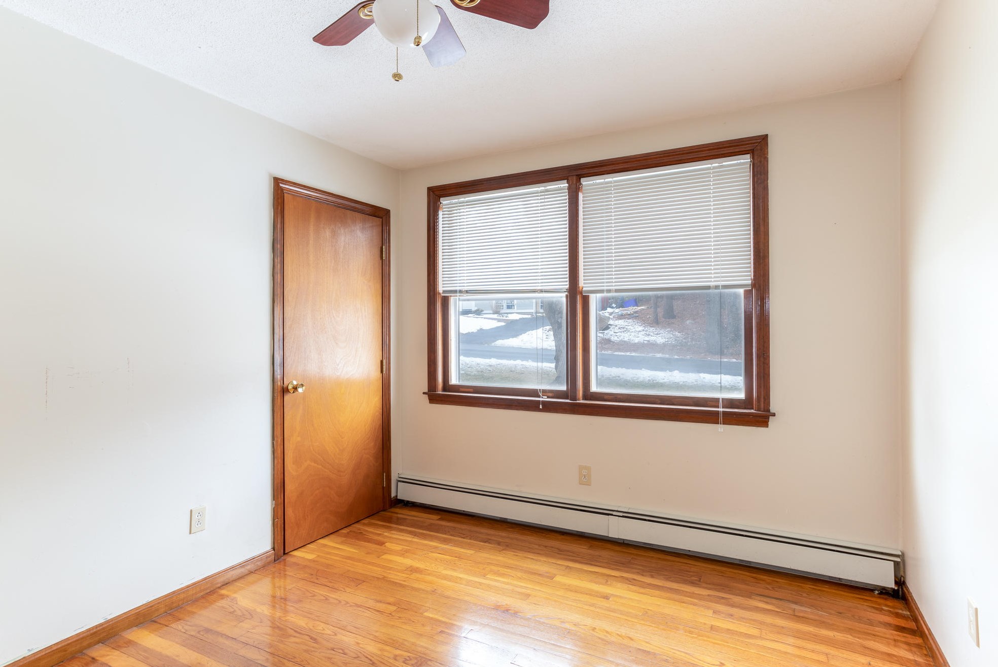 43 Cranberry Rd, Bourne MA 02532-3047 exterior