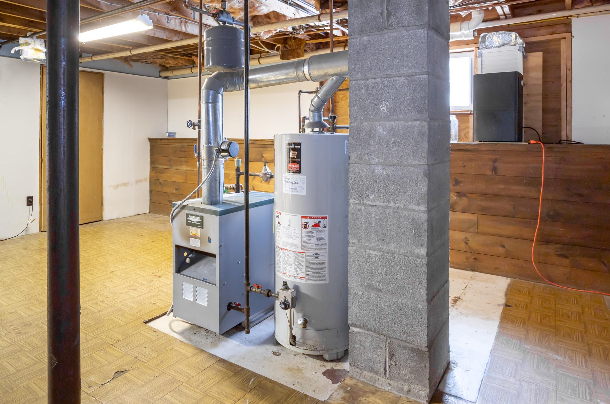 43 Cranberry Rd, Bourne MA 02532-3047 exterior