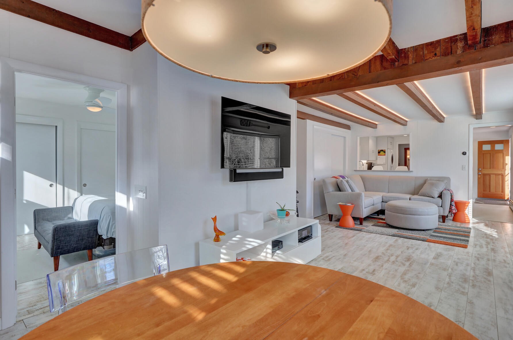 480 Commercial St, Provincetown MA 02657-1912 exterior