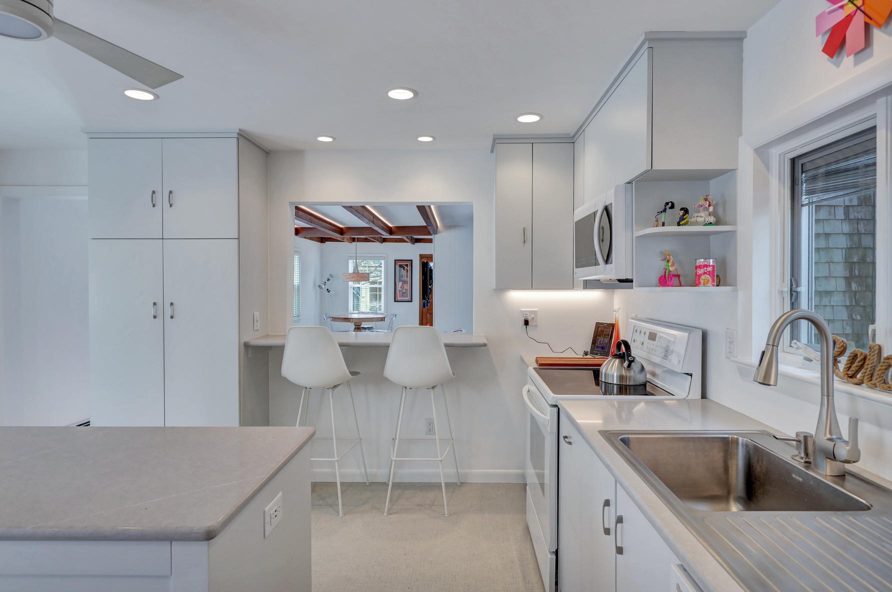 480 Commercial St, Provincetown MA 02657-1912 exterior