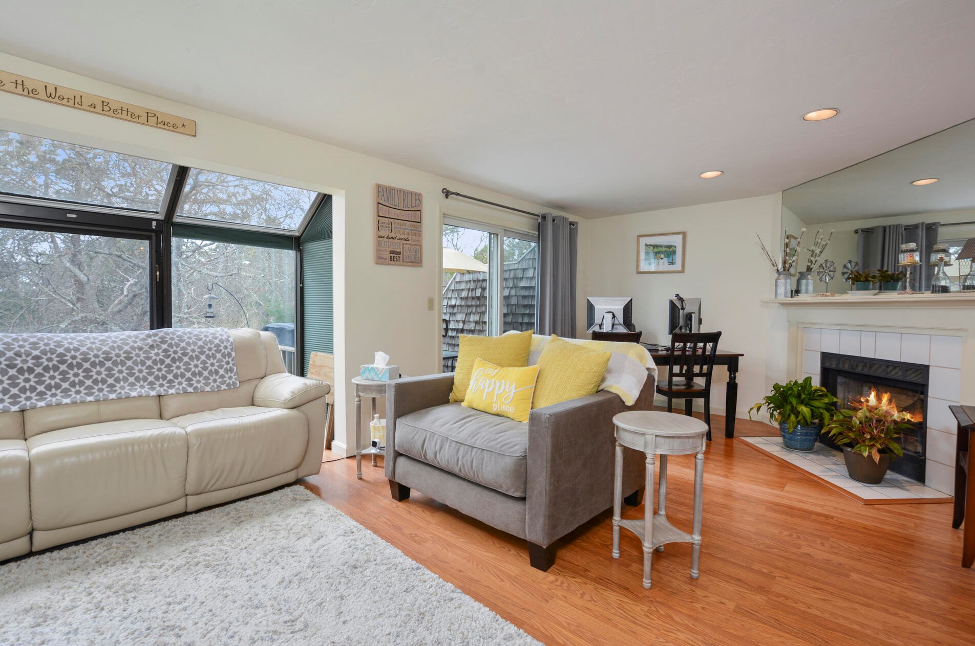 21 Hbr Hl Dr, Bourne MA 02532-3880 exterior