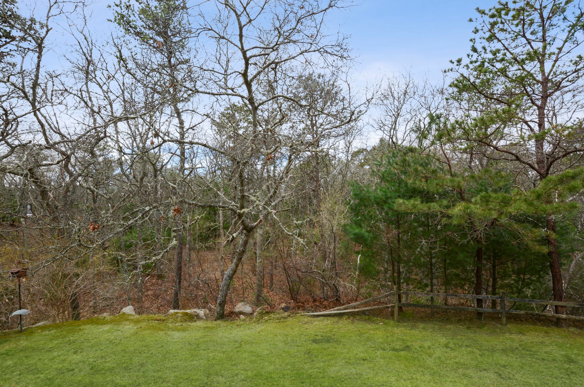 21 Hbr Hl Dr, Bourne MA 02532-3880 exterior