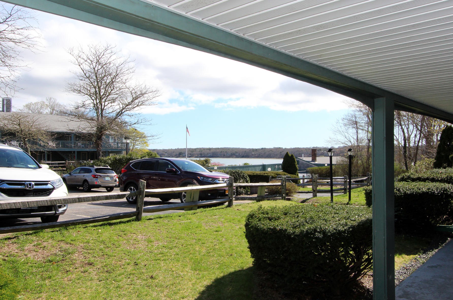 13 Orleans Rd, Orleans MA 02653-4012 exterior