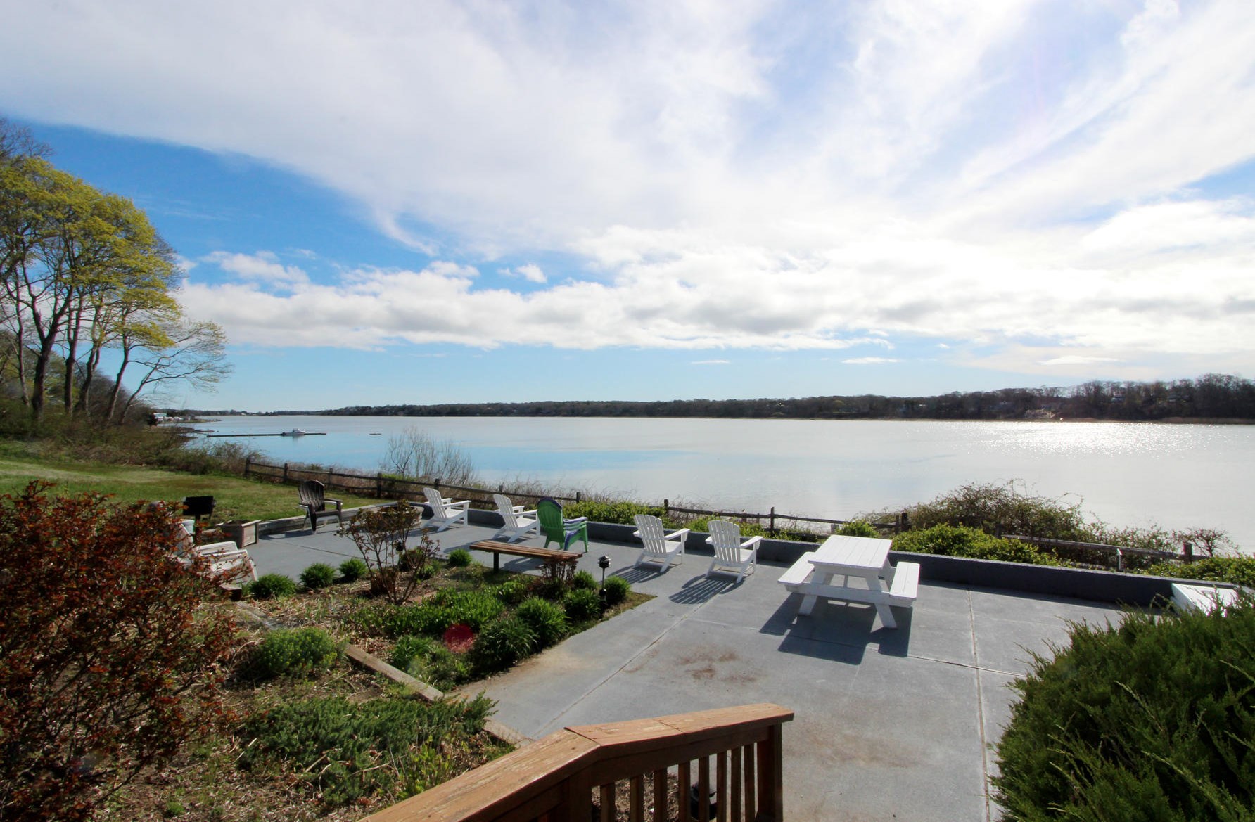 13 Orleans Rd, Orleans MA 02653-4012 exterior