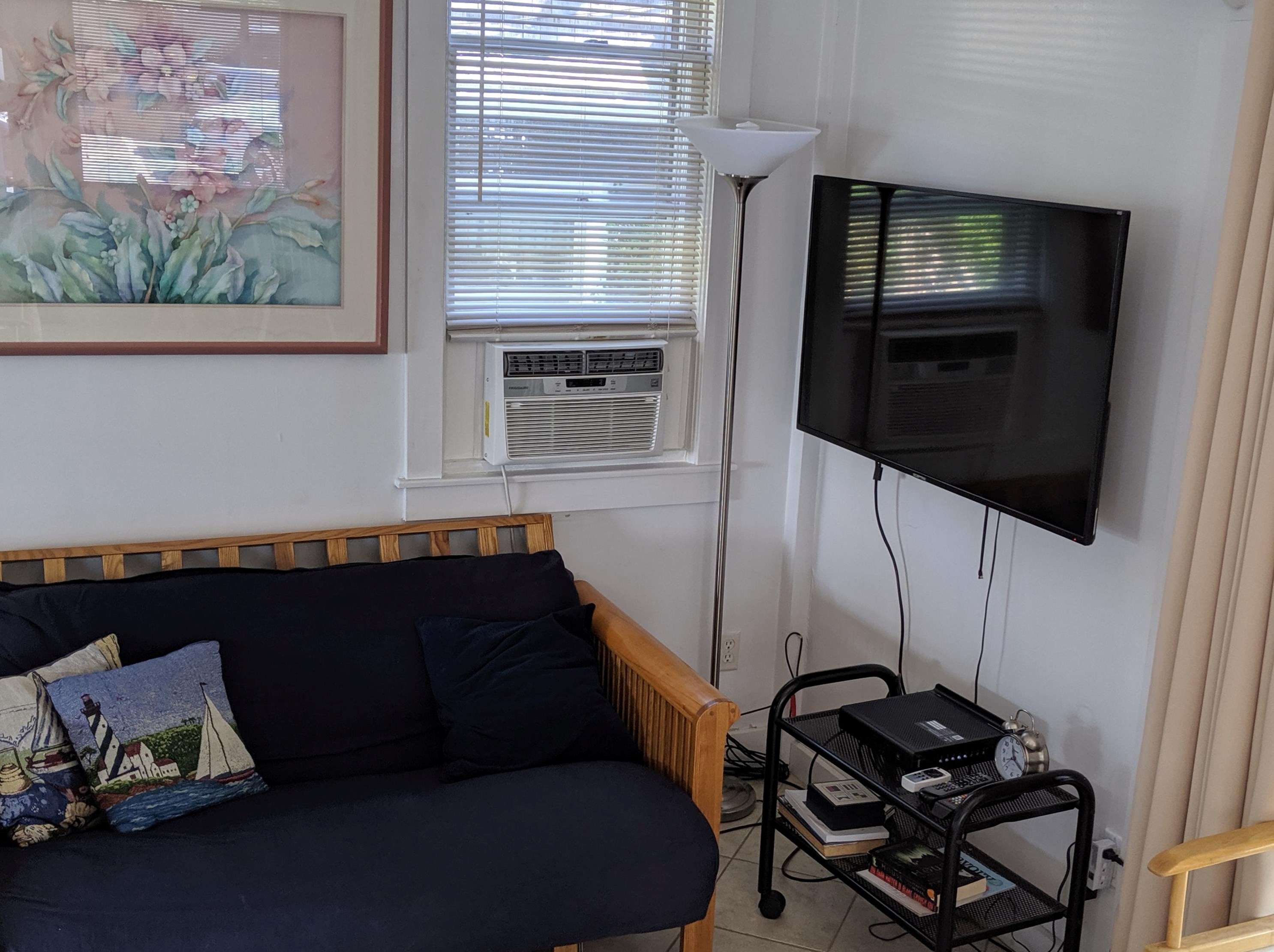 147 Commercial St, Provincetown MA exterior