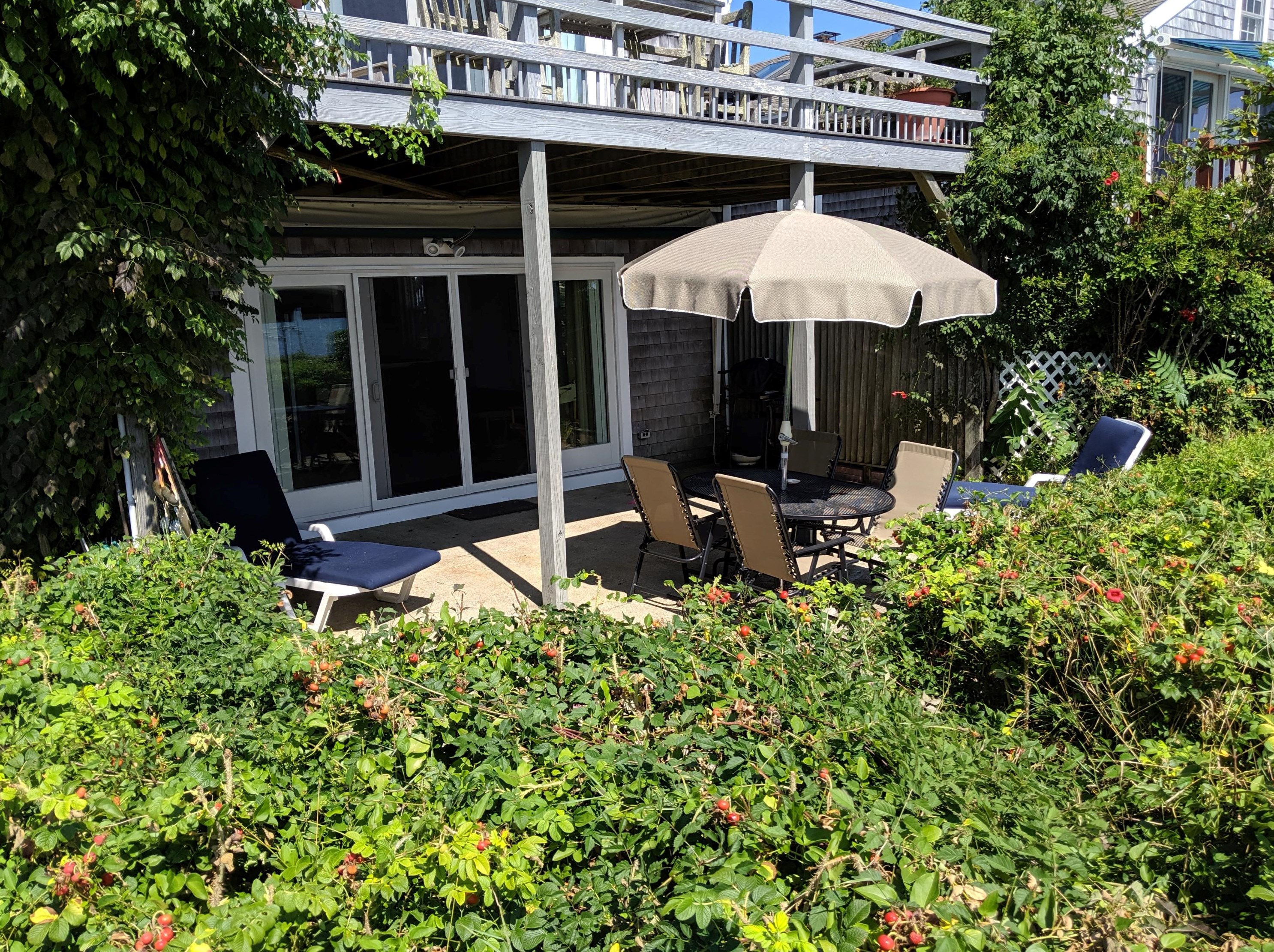 147 Commercial St, Provincetown MA exterior