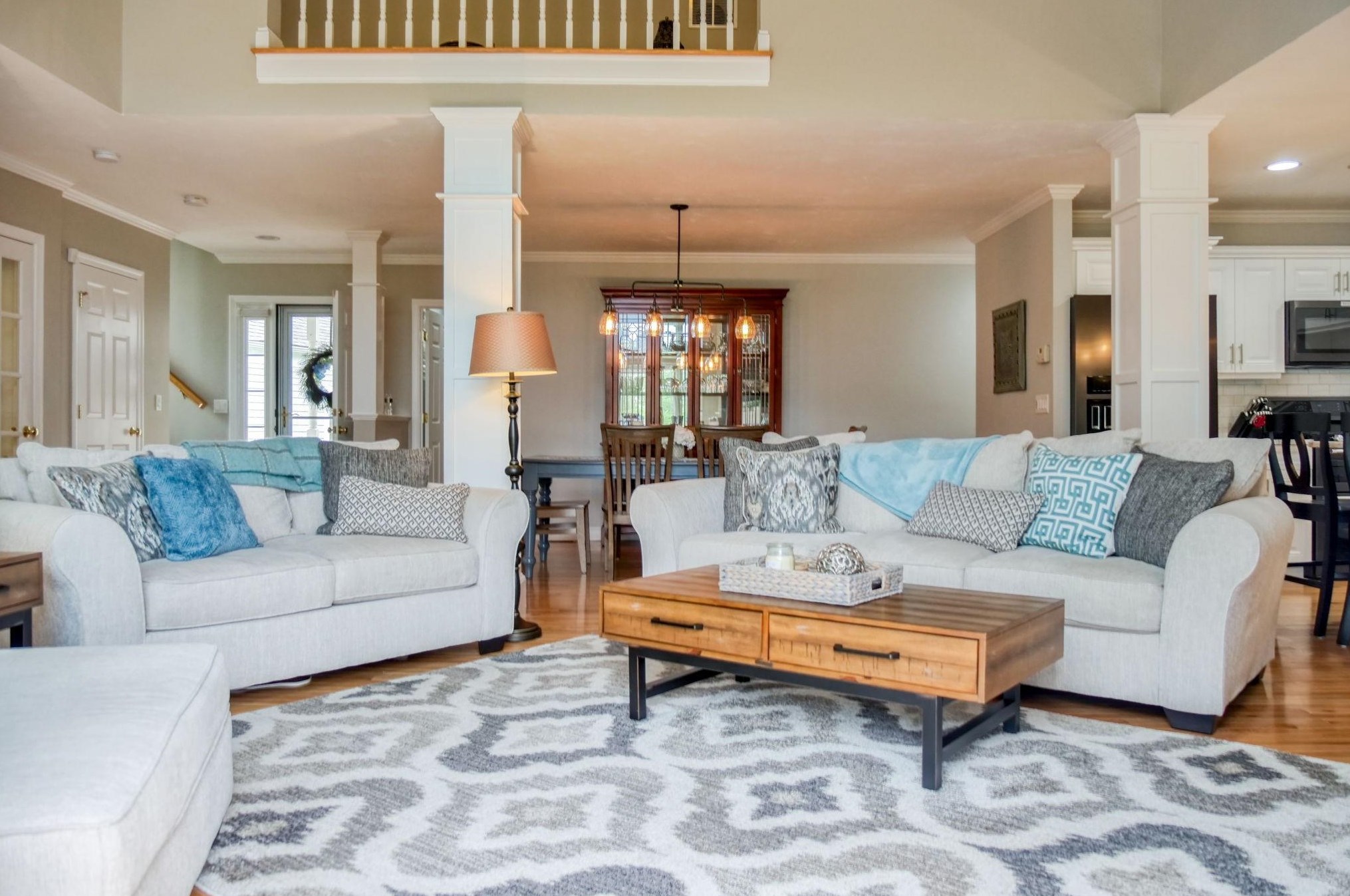 12 Blue Mdw Ct, Bourne MA 02532-8343 exterior