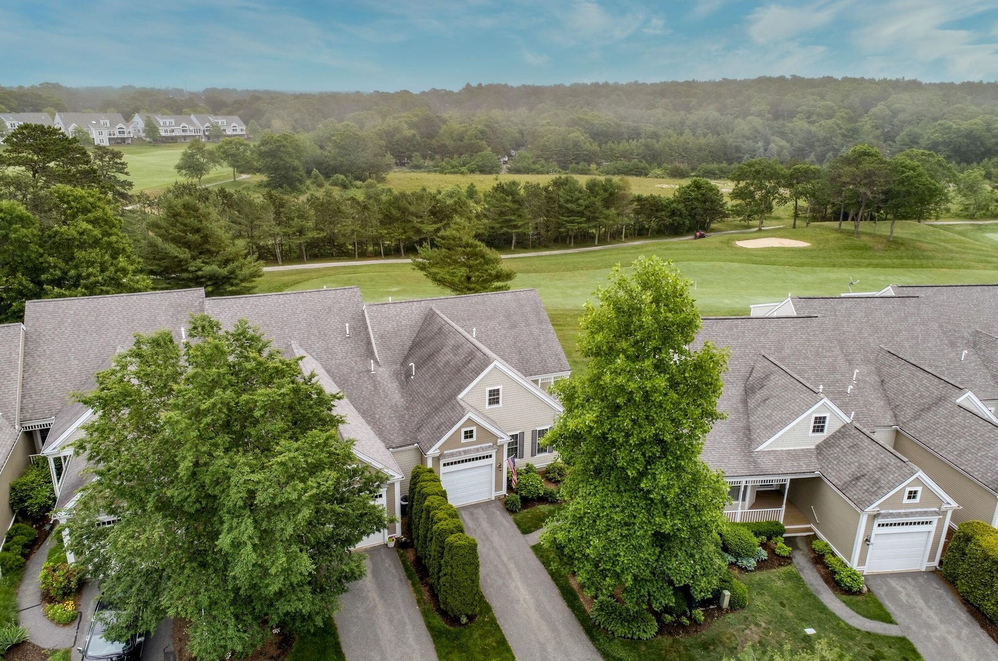 12 Blue Mdw Ct, Bourne MA 02532-8343 exterior