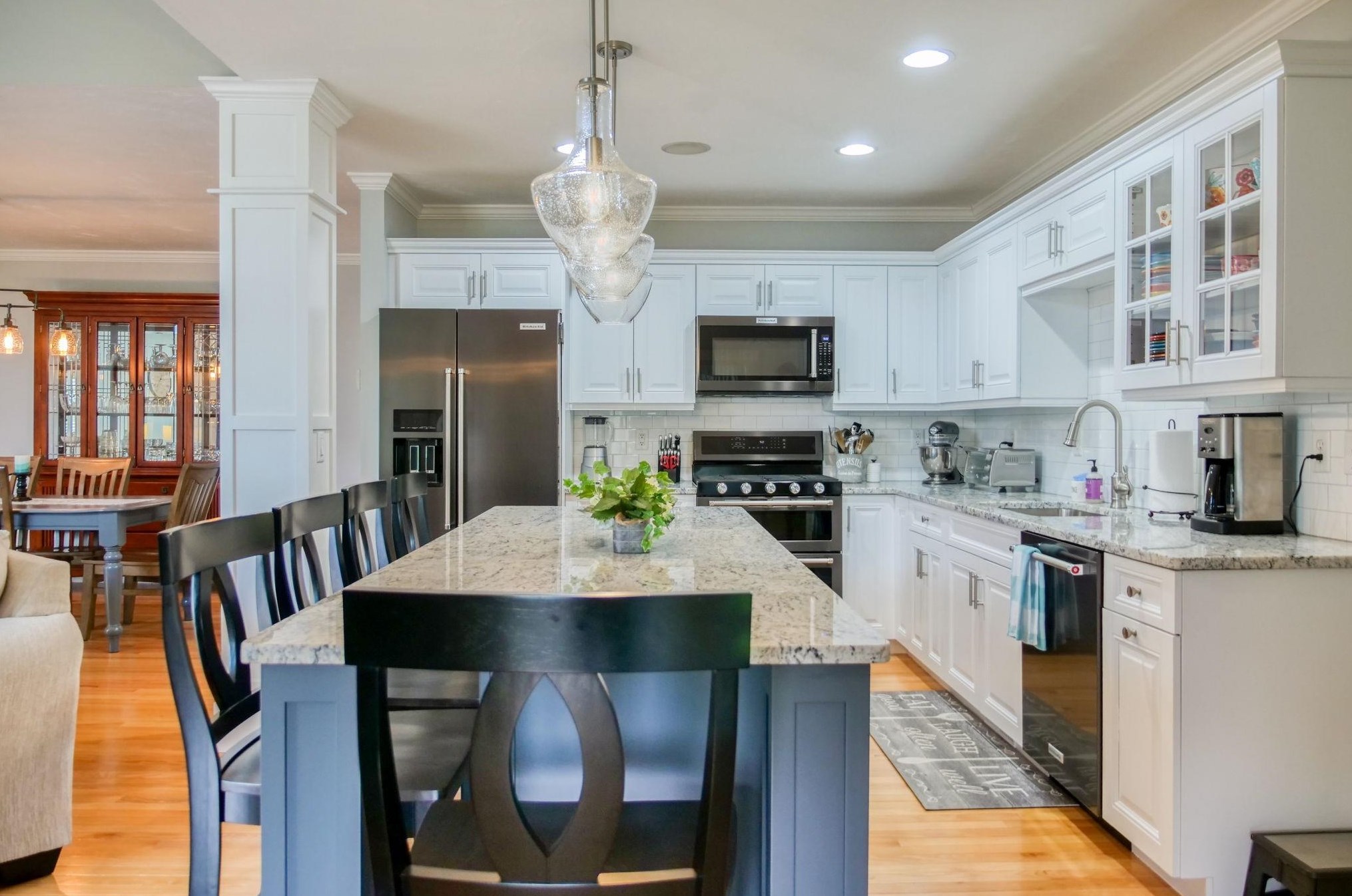 12 Blue Mdw Ct, Bourne MA 02532-8343 exterior