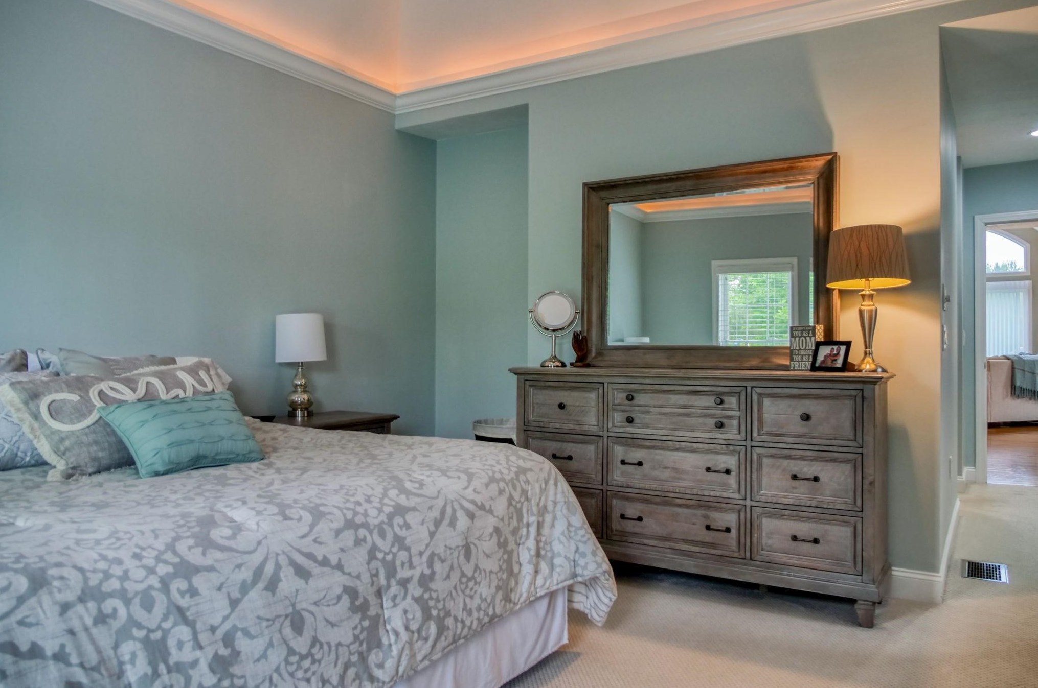 12 Blue Mdw Ct, Bourne MA 02532-8343 exterior