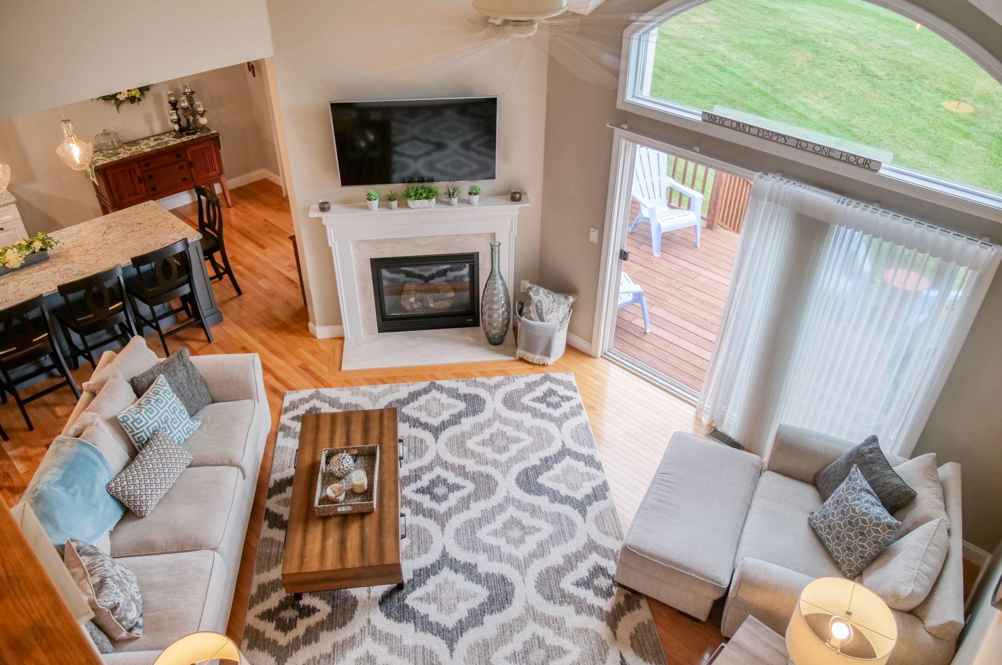 12 Blue Mdw Ct, Bourne MA 02532-8343 exterior