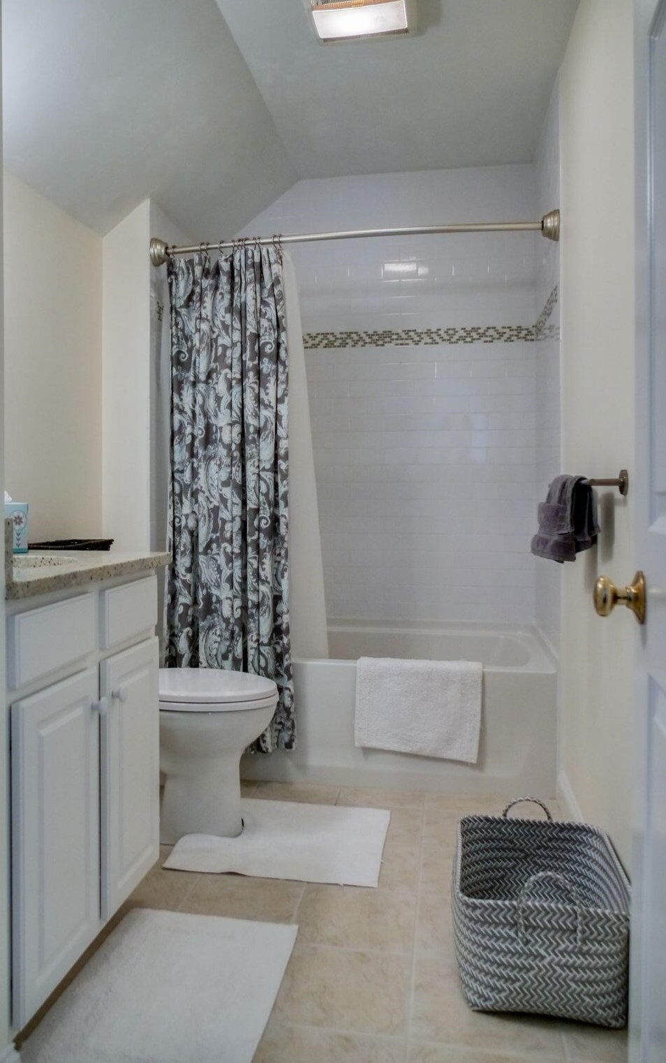 12 Blue Mdw Ct, Bourne MA 02532-8343 exterior