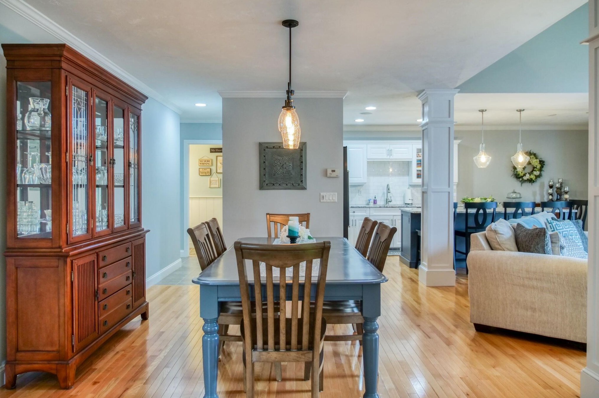 12 Blue Mdw Ct, Bourne MA 02532-8343 exterior