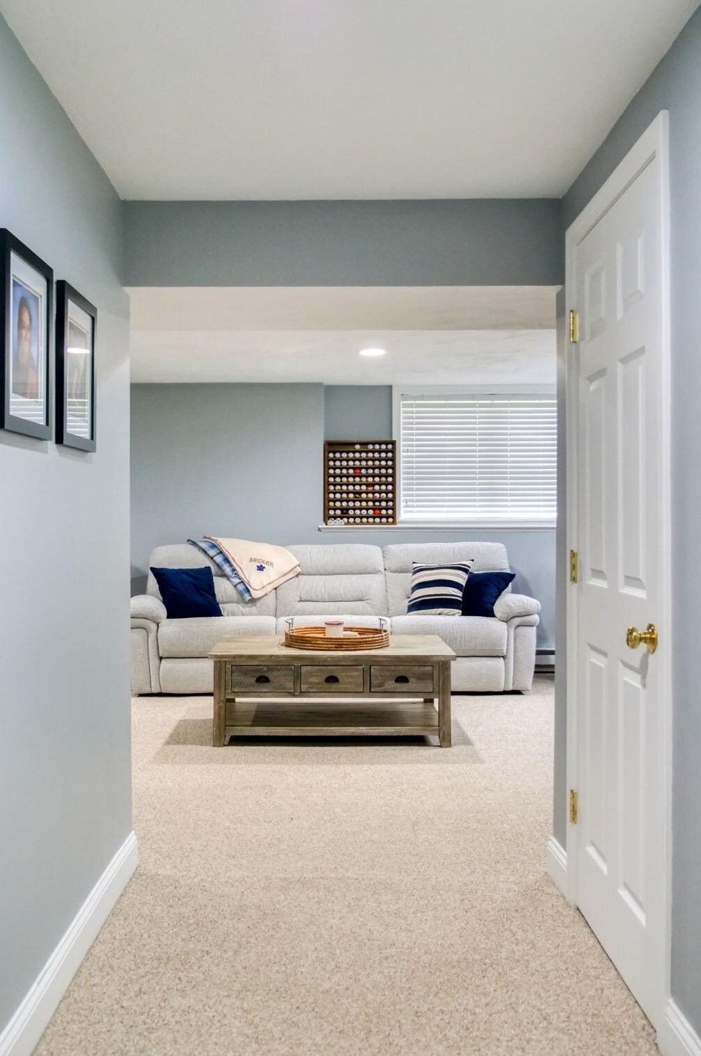 12 Blue Mdw Ct, Bourne MA 02532-8343 exterior