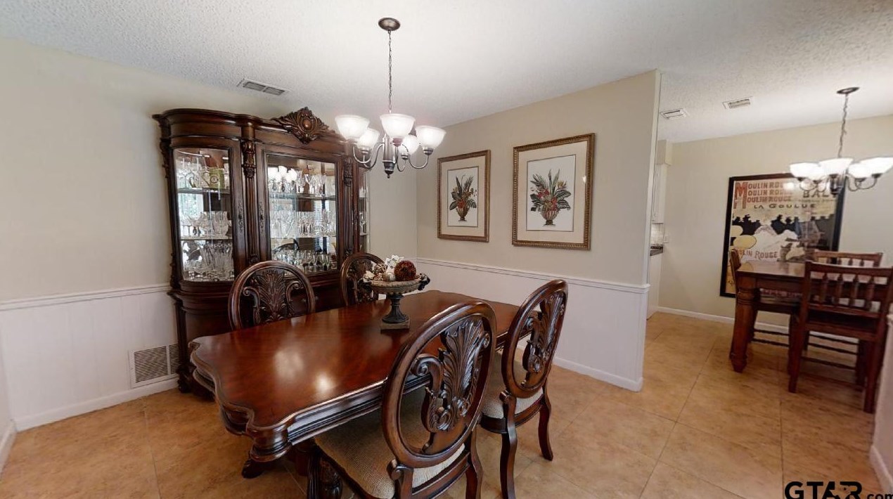 600 David Dr, Tyler TX  75703-4815 exterior