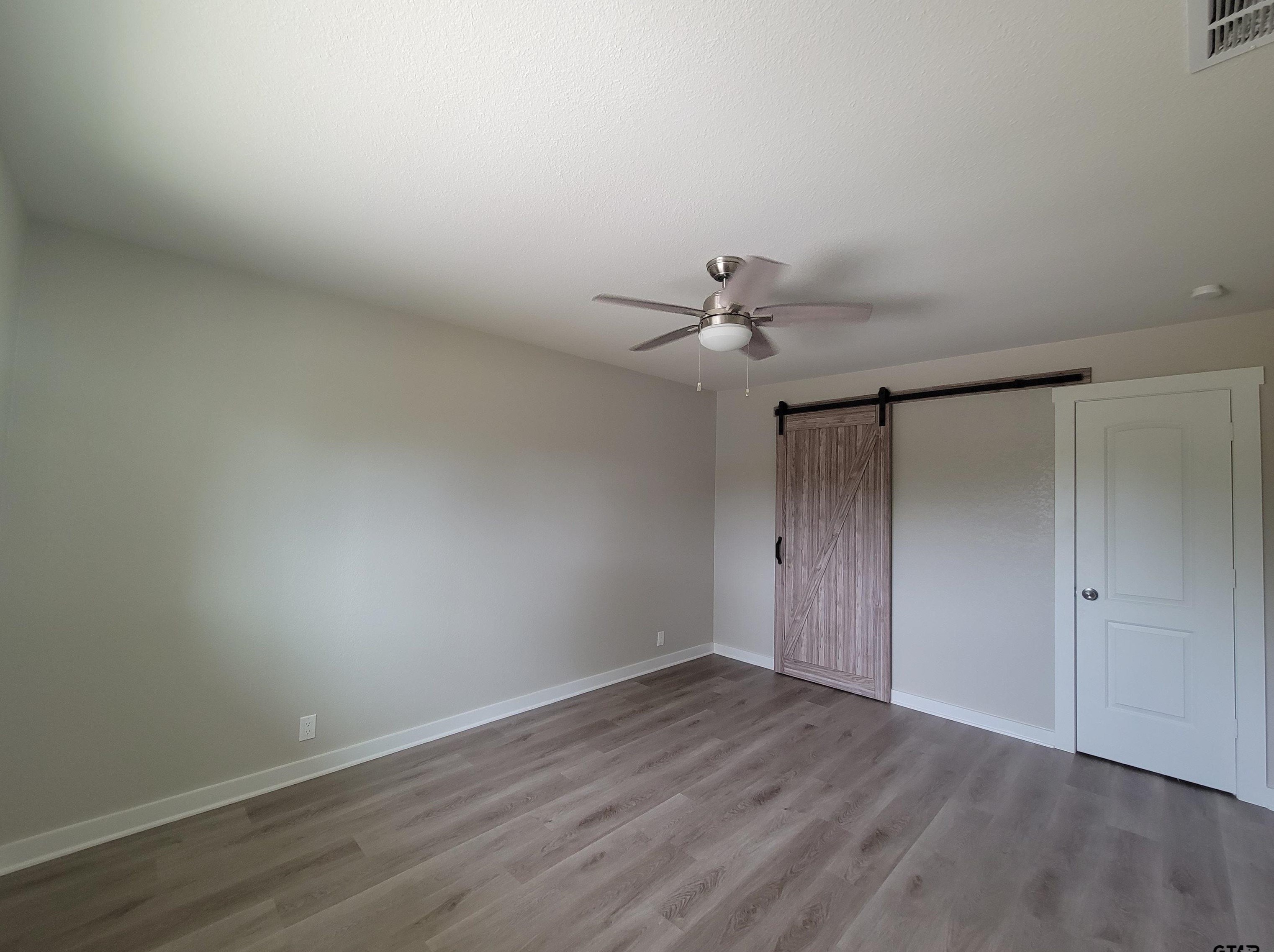 1525 Charlotte Dr, Tyler TX  75702-2619 exterior