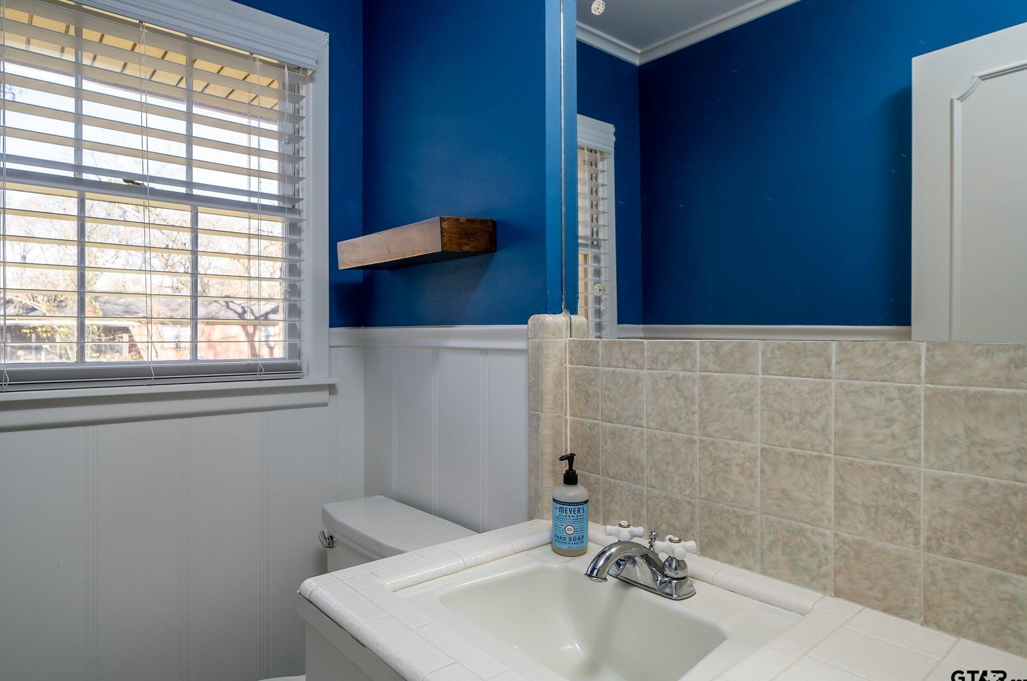 1716 Yosemite, Tyler TX  75703-2051 exterior