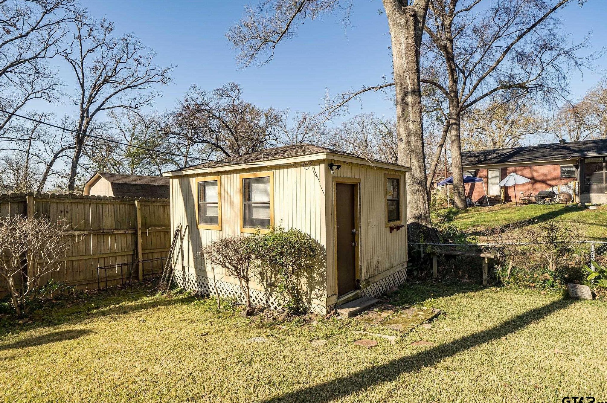 1716 Yosemite, Tyler TX  75703-2051 exterior